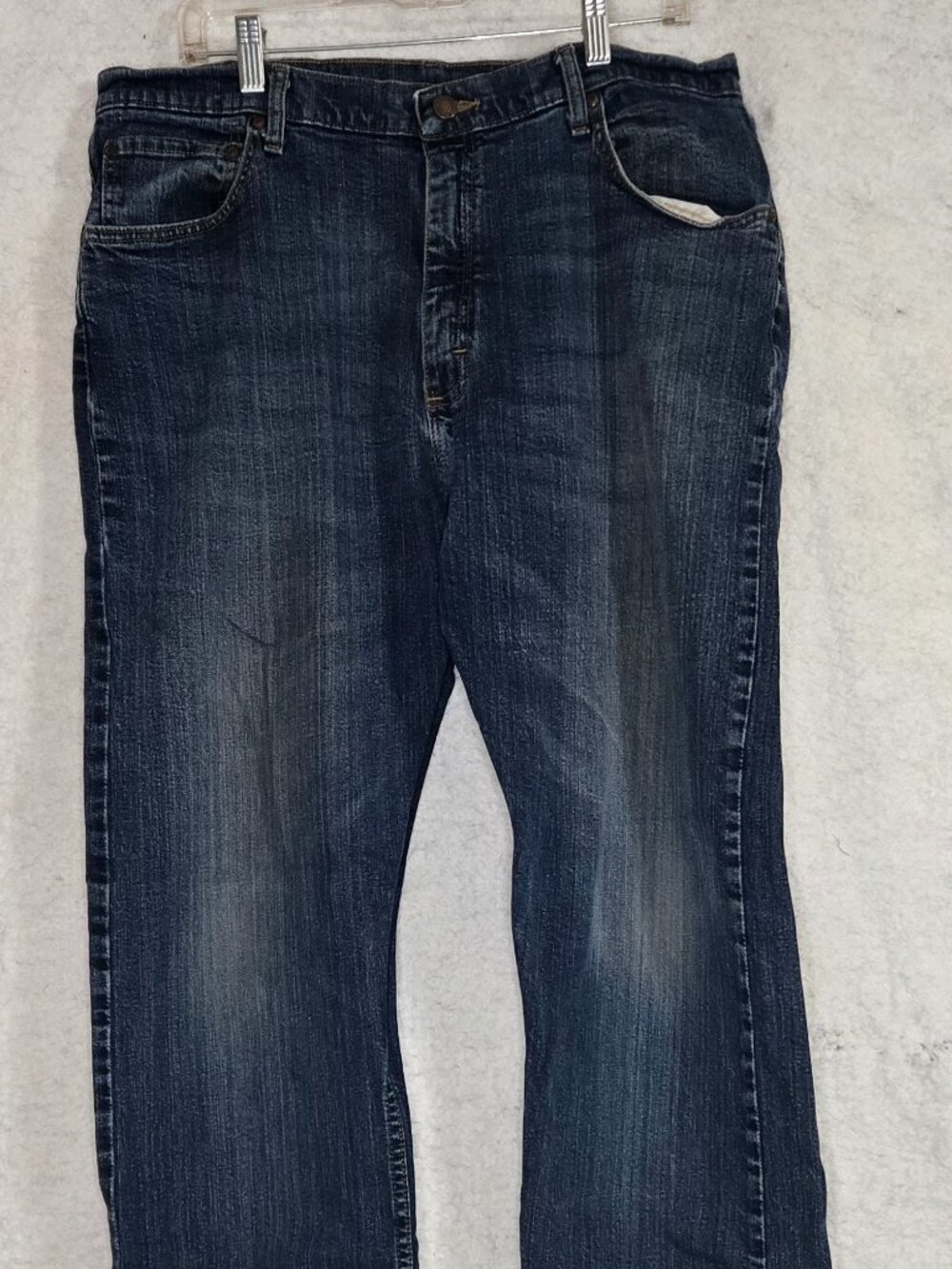 Wrangler Mens 38x32 Jeans Relaxed Fit Dark Wash Straight Leg Denim 97FXWXD